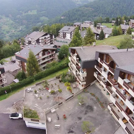 Апартаменты Only Approx 60m From The Lift *