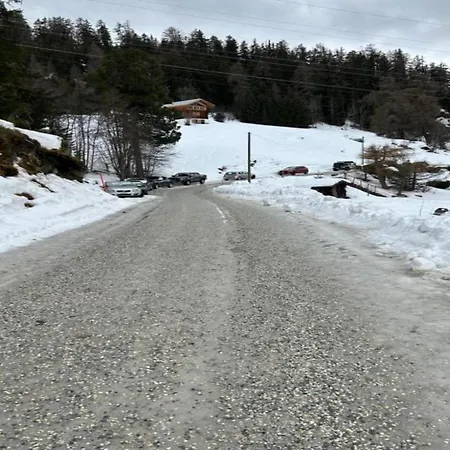 Only Approx 60m From The Lift La Tzoumaz